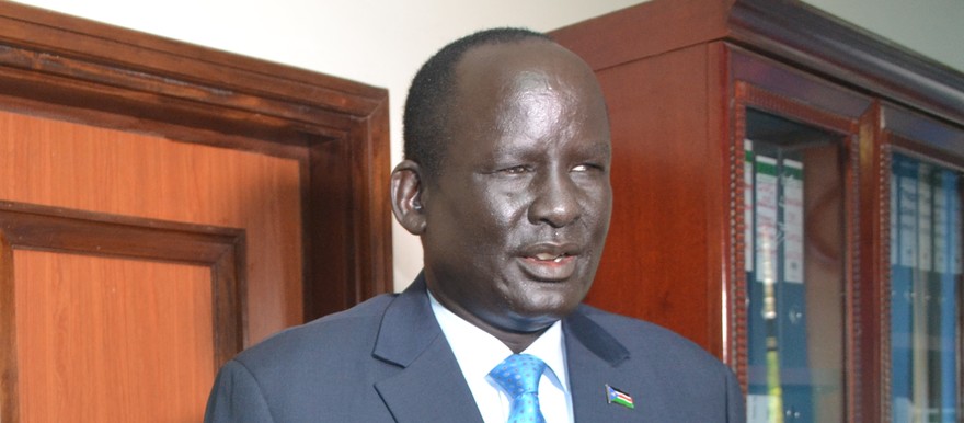 South Sudan’s higher education minister, Yien Oral speaks to reporters in Juba on 23 July, 2019 (Radio Tamazuj)
