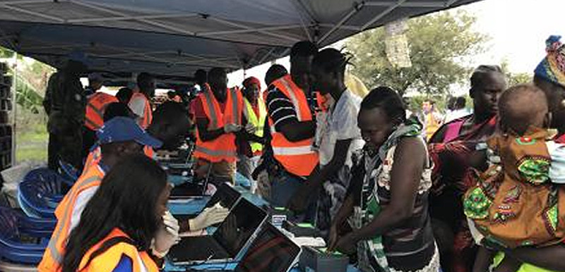 IOM and partners conduct biometric registration in Juba’s protection of civilians (PoC) sites. Photo: Karki/IOM