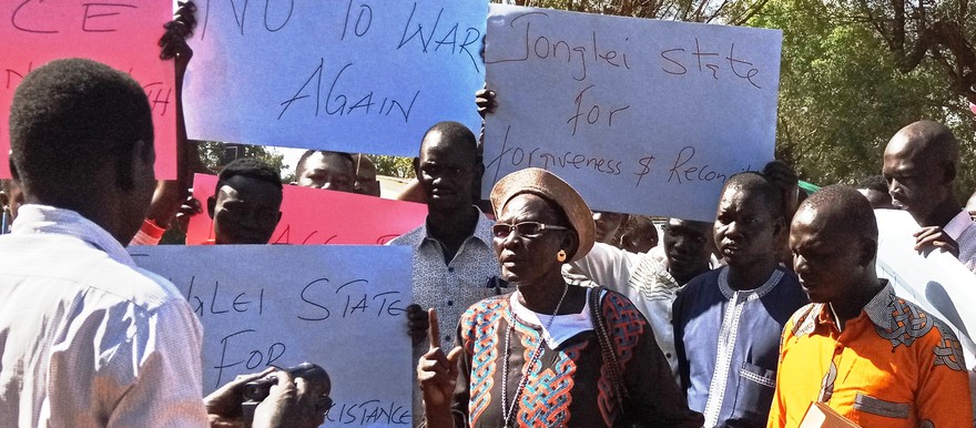 Demonstrators in Bor town in support of 32 states on 6 January, 2020 (Radio Tamazuj)