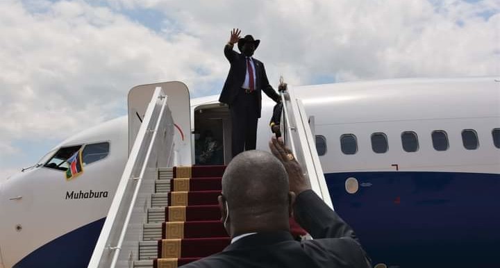 President Salva Kiir Mayardit boarding the plane to South  Africa, on April 15, 2021. [Photo: Presidential FB Page]