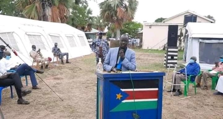 The acting governor of Lakes State Poth Madit Dut during the launch of the coronavirus vaccination campaign in Rumbek Hospital [Photo: Radio Tamazuj]