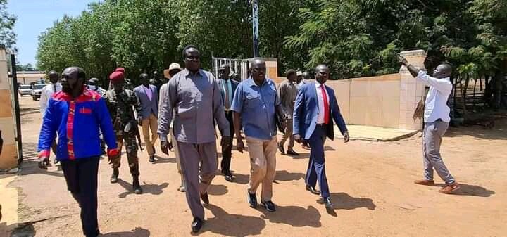 South Sudan minister for humanitarian affairs and disaster management Peter Mayen Majongdit and the minister of water resources and irrigation Peter Gatkuoth in Unity State on 10 October 2021 [Photo: Radio Tamazuj]