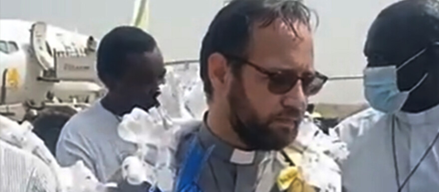 https://radiotamazuj.org/uploads/cache/article_detail_image/uploads/media/62346414330b1/christian-arrival.jpg