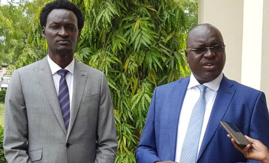 Jonglei State Governor Denay Chagor (L) and C. Equatoria Governor Anthony Adil (R) in Juba. (File photo)