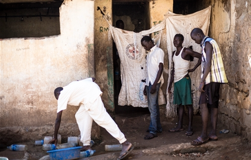 Inmates at the Torit Central Prison. (ICRC photo)
