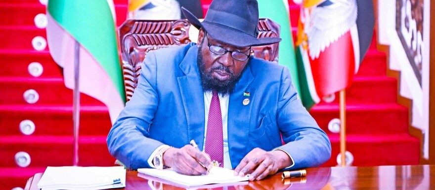 President Kiir seen signing the National Elections Act, 2012 (Amendment) Act, 2023 Bill on Tuesday. Courtesy photo)