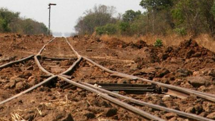 A section of the railway line that has been vandalized in Western Bahr el Ghazal State. (File photo)