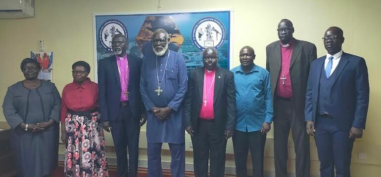 Members of the Evangelical Alliance of South Sudan pose for a photo after a press conference. (Photo: Radio Tamazuj)