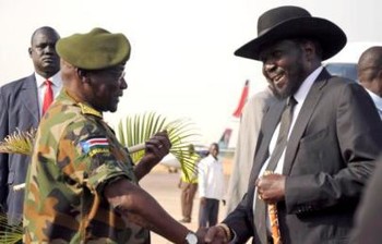 President Kiir and Paul Malong at the airport in Juba March 6, 2015 (Reuters)