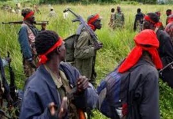 File photo: SPLA-IO rebels carry guns in Yondu, the day before an assault on government SPLA soldiers in the town of Kaya, August 25, 2017. (REUTERS)