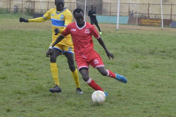 Photos: Atalabara FC in yellow, Malakia FC red