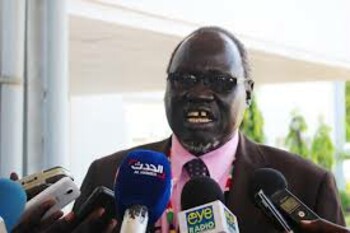 Photo: South Sudan Minister of Agriculture, Onyoti Adigo Nyikuac, speaking to reporters in Aweil town. (Radio Tamazuj)